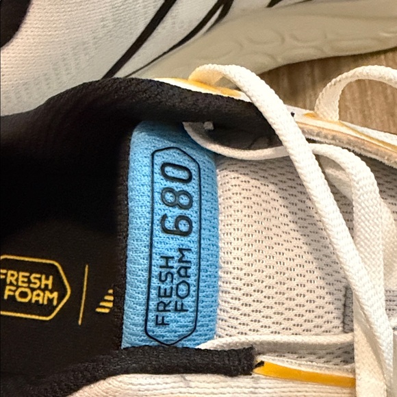 New Balance Fresh Foam 680 v8 Running Shoes – Men’s 11.5 – White/Black – NEW - Picture 5 of 8